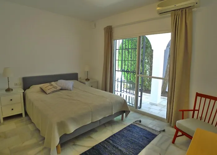 Golondrinas - Private To Sleep 6 *